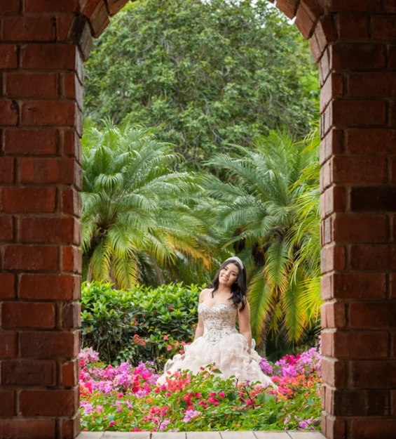 Carlos Peña Fotografía. Momentos inolvidables en bodas, quinceañeras, embarazadas, modelos, eventos, fotografía inmobiliaria y más.