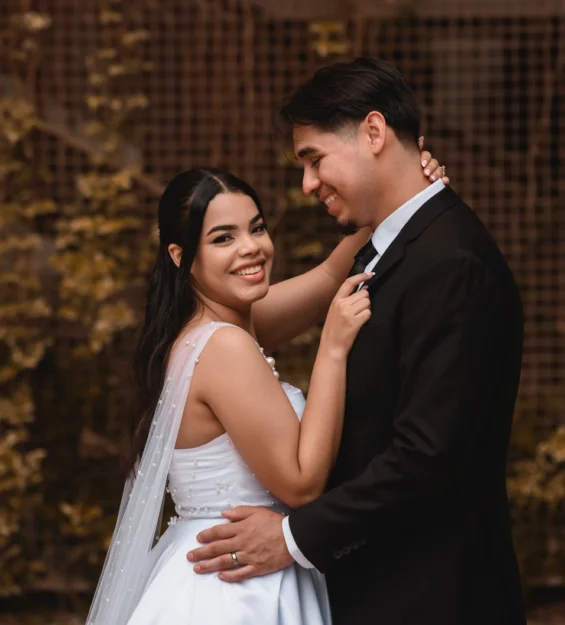 Carlos Peña Fotografía. Momentos inolvidables en bodas, quinceañeras, embarazadas, modelos, eventos, fotografía inmobiliaria y más.