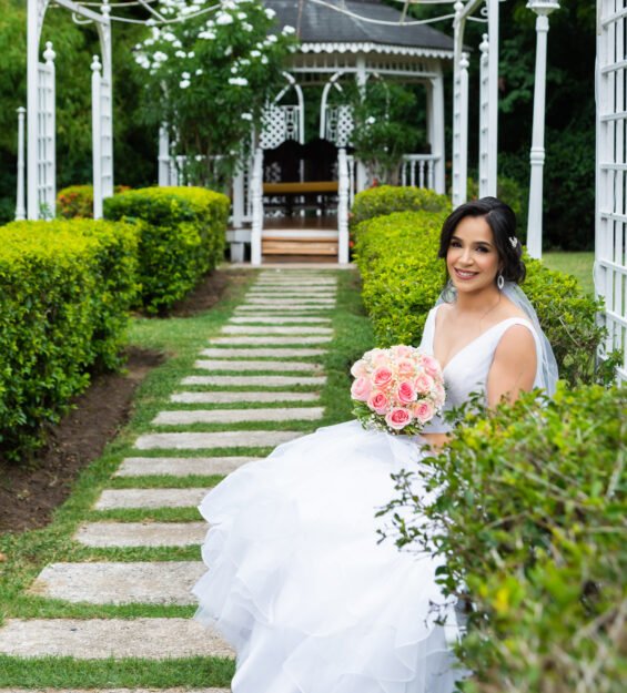 Carlos Peña Fotografía. Momentos inolvidables en bodas, quinceañeras, embarazadas, modelos, eventos, fotografía inmobiliaria y más.