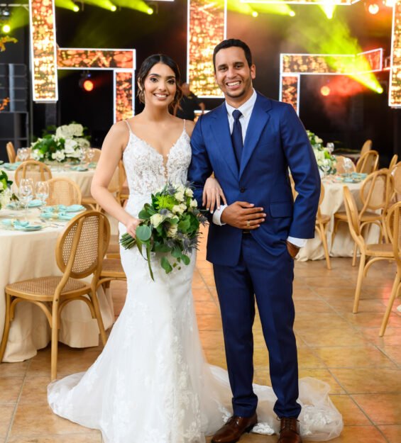 Carlos Peña Fotografía. Momentos inolvidables en bodas, quinceañeras, embarazadas, modelos, eventos, fotografía inmobiliaria y más.