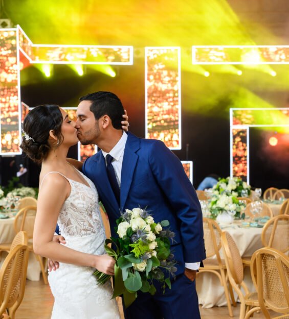 Carlos Peña Fotografía. Momentos inolvidables en bodas, quinceañeras, embarazadas, modelos, eventos, fotografía inmobiliaria y más.