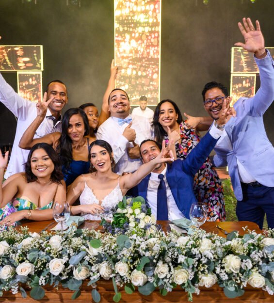 Carlos Peña Fotografía. Momentos inolvidables en bodas, quinceañeras, embarazadas, modelos, eventos, fotografía inmobiliaria y más.