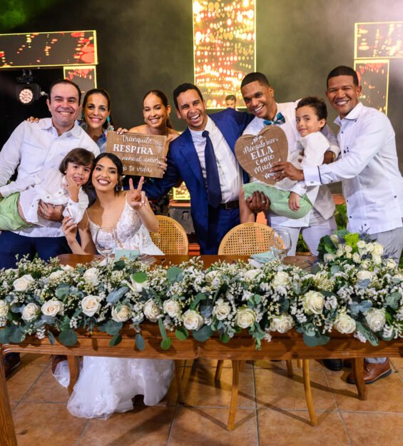 Carlos Peña Fotografía. Momentos inolvidables en bodas, quinceañeras, embarazadas, modelos, eventos, fotografía inmobiliaria y más.