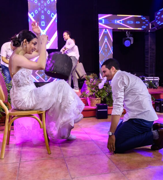 Carlos Peña Fotografía. Momentos inolvidables en bodas, quinceañeras, embarazadas, modelos, eventos, fotografía inmobiliaria y más.