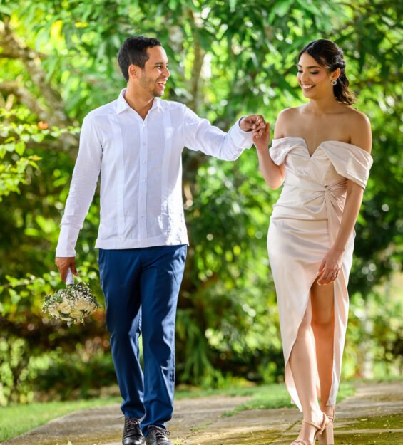 Carlos Peña Fotografía. Momentos inolvidables en bodas, quinceañeras, embarazadas, modelos, eventos, fotografía inmobiliaria y más.