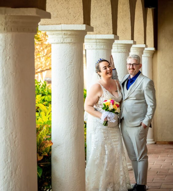 Carlos Peña Fotografía. Momentos inolvidables en bodas, quinceañeras, embarazadas, modelos, eventos, fotografía inmobiliaria y más.