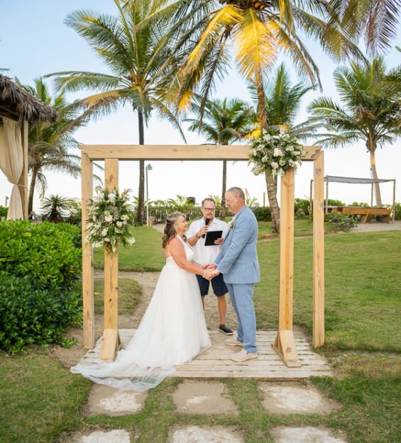 Carlos Peña Fotografía. Momentos inolvidables en bodas, quinceañeras, embarazadas, modelos, eventos, fotografía inmobiliaria y más.