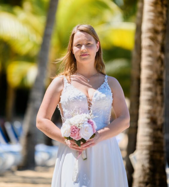 Carlos Peña Fotografía. Momentos inolvidables en bodas, quinceañeras, embarazadas, modelos, eventos, fotografía inmobiliaria y más.