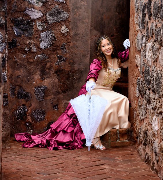 Retrato profesional femenino capturado en la Puntilla del Malecón de Puerto Plata